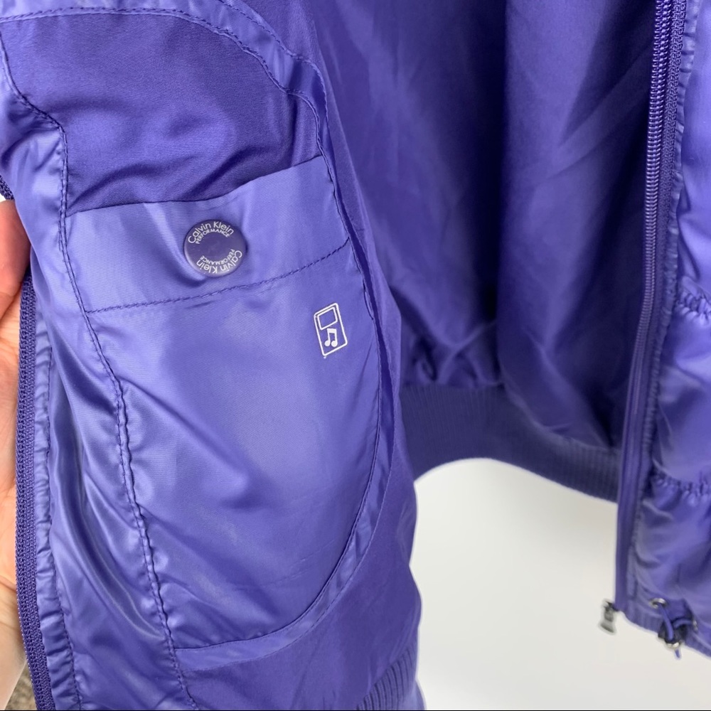 Calvin Klein Performance Puffer Vest - Picture 9 of 10
